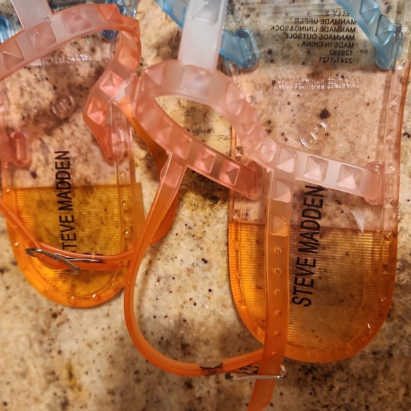 Steve Madden, Jelly Rainbow Gladiator Sandal Shoes.  NEW! - Picture 6 of 16